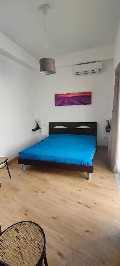 Casa E Giardino Taormina A 100 Mt Da Stazione E 30 Mt Dal Mare Villa Giardini Naxos
